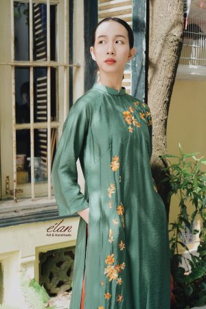 Áo dài thêu tay hoa
