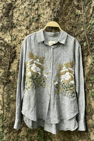 Áo sơ mi thêu tay hoa cỏ