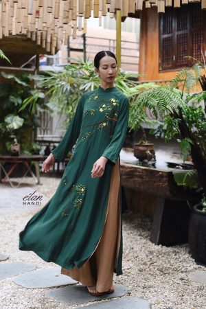 Áo dài thêu tay hoa mai