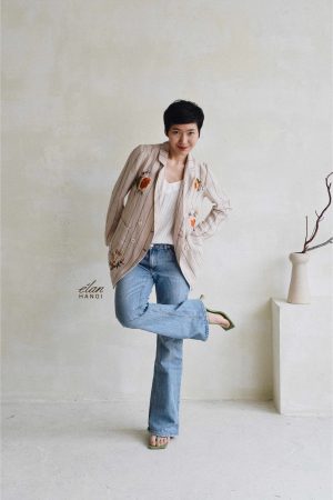 Áo blazer thêu tay hoa rơi